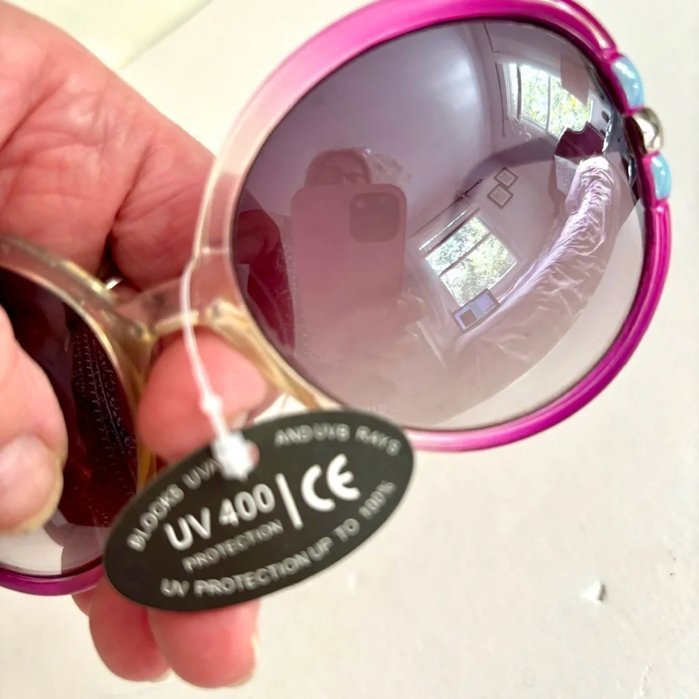 Bundle of two sunglasses